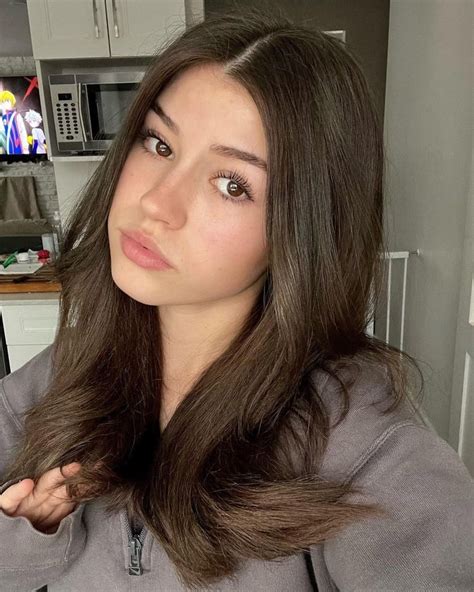 ava beaune age|Ava Rose (TikTok Star)